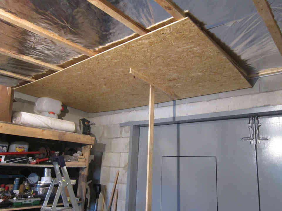 Как обшить потолок ОСБ плитой?