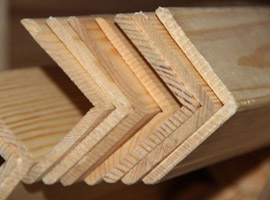 Ассортимент деревянного уголка